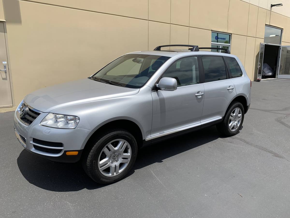 61k-Mile VW Touareg V8 with Air Suspension and Rear Diff Locker - Klipnik